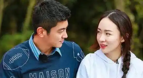 明星夫妻爱情故事_娱乐圈感人爱情故事_娱乐圈夫妻有哪些照片