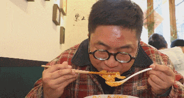 重庆豌杂面_重庆黑暗料理网红餐厅叫什么啊,_重庆面食特色